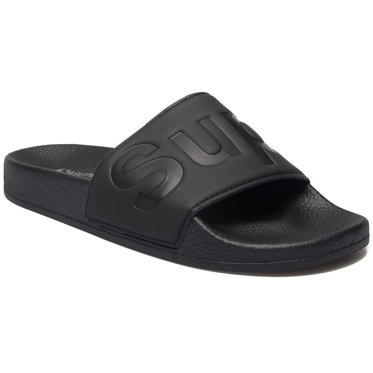 TOTAL BLACK
