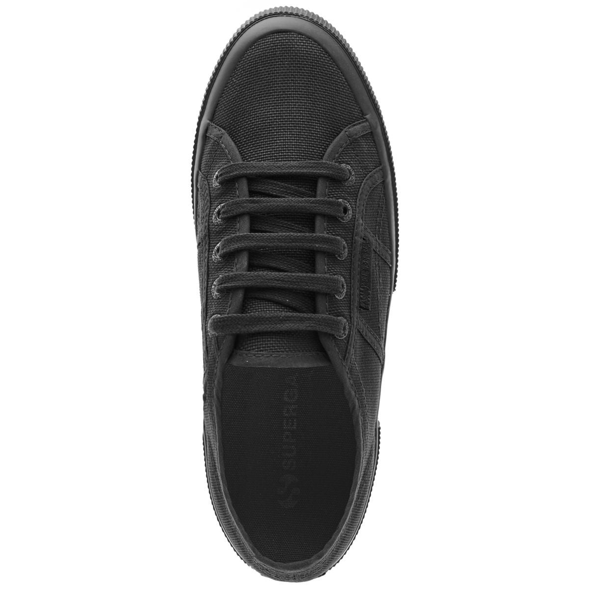 TOTAL BLACK