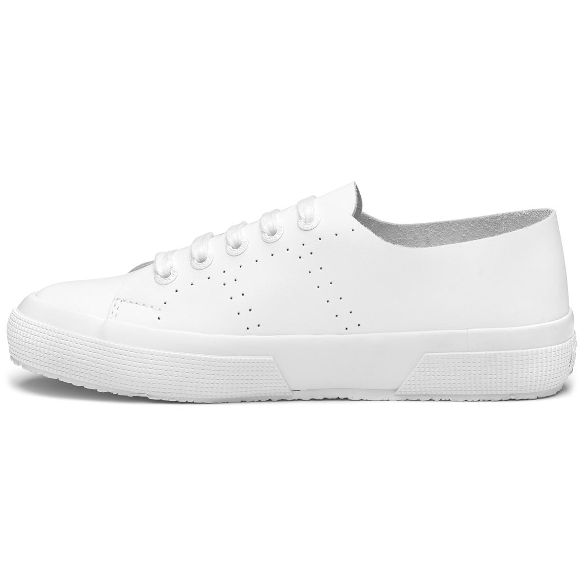 TOTAL WHITE
